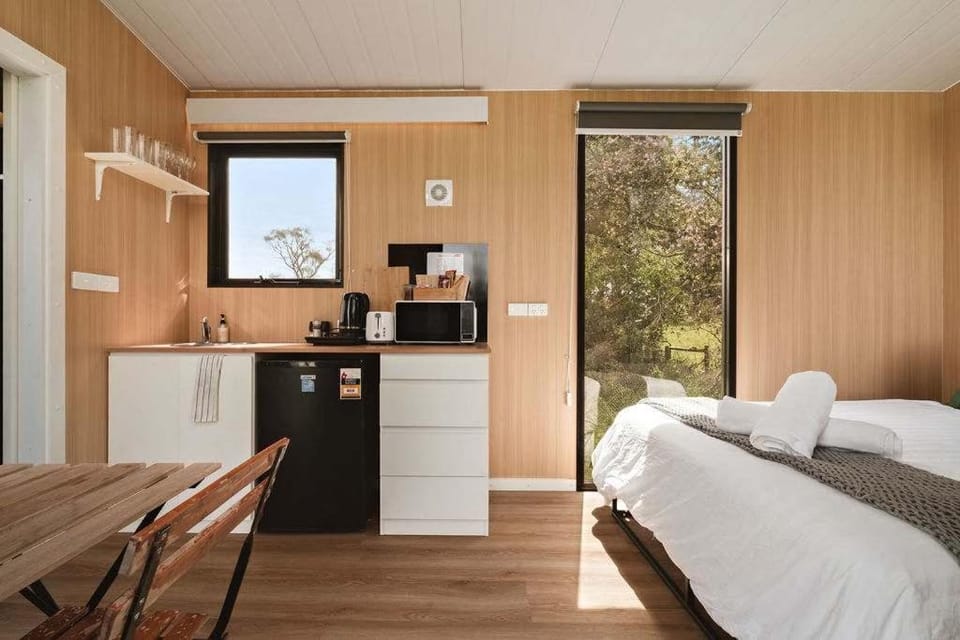 Lazy Daisy Farm by Tiny Away House in Warragul