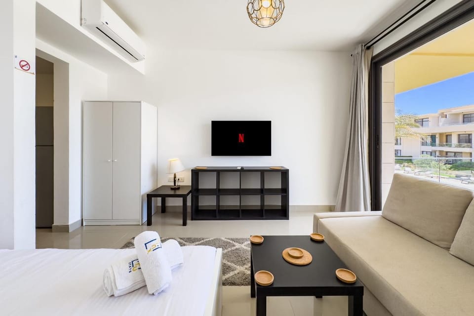 The Softline Studio G-Cribs Apartment in Hurghada