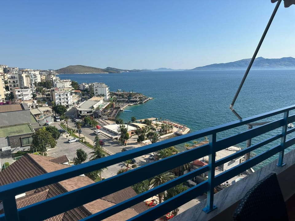 Day, Neighbourhood, City view, Mountain view, Sea view