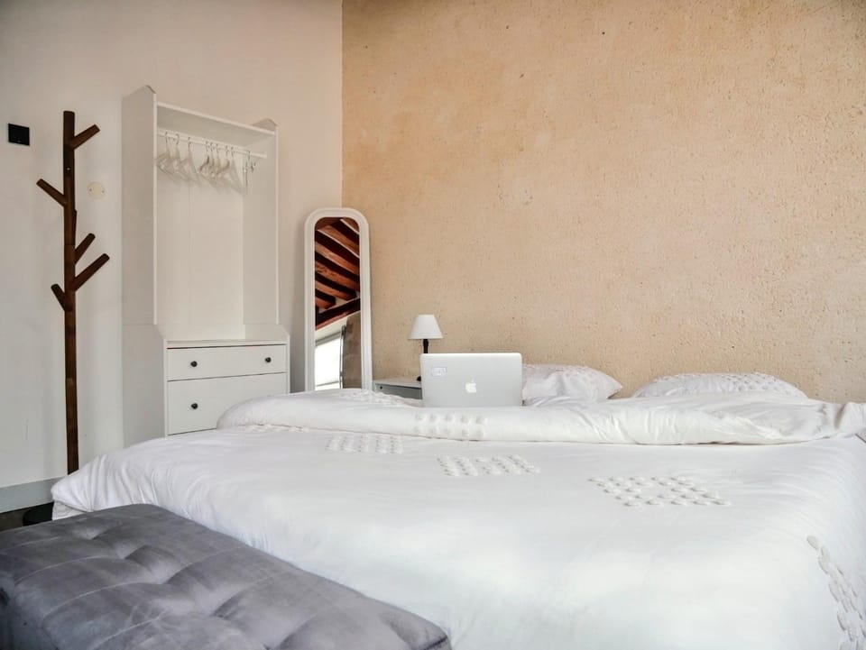 Bed, Bedroom, storage