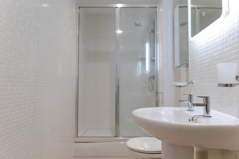 Cardiff Bay Retreat 2 Bed Apartment Free Parking Apartment in Cardiff