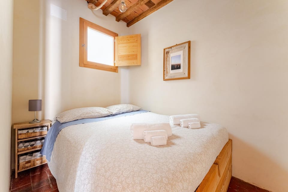TV and multimedia, Bedroom, towels