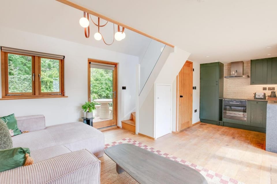 Kitchen or kitchenette, Living room, oven, toaster
