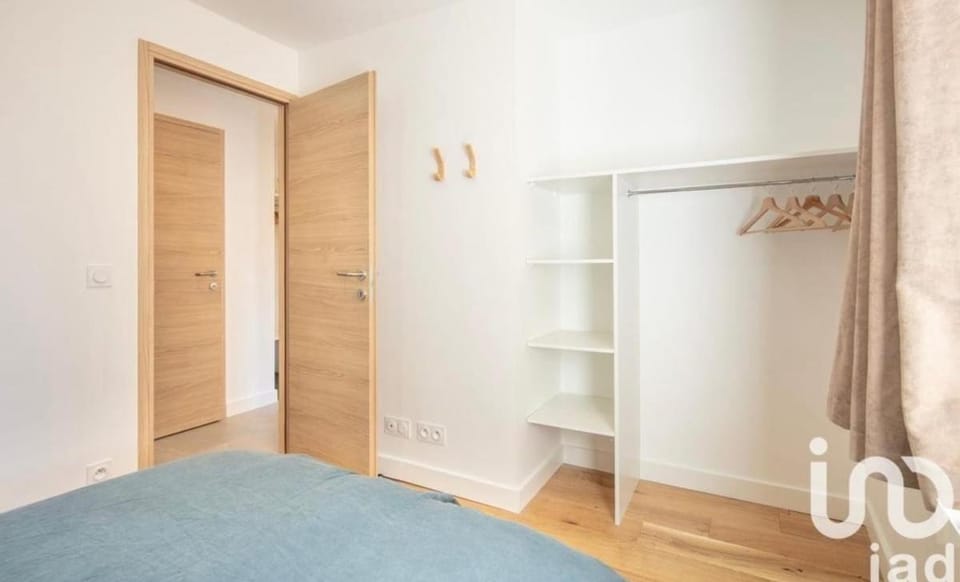 Bed, Bedroom, wardrobe