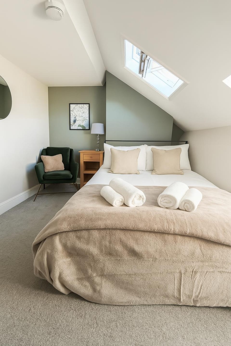 Large 4 Bed Home from Home - Derby - FREE Parking, Great for Groups - Hosted by Stay Host Save Apartment in Derby