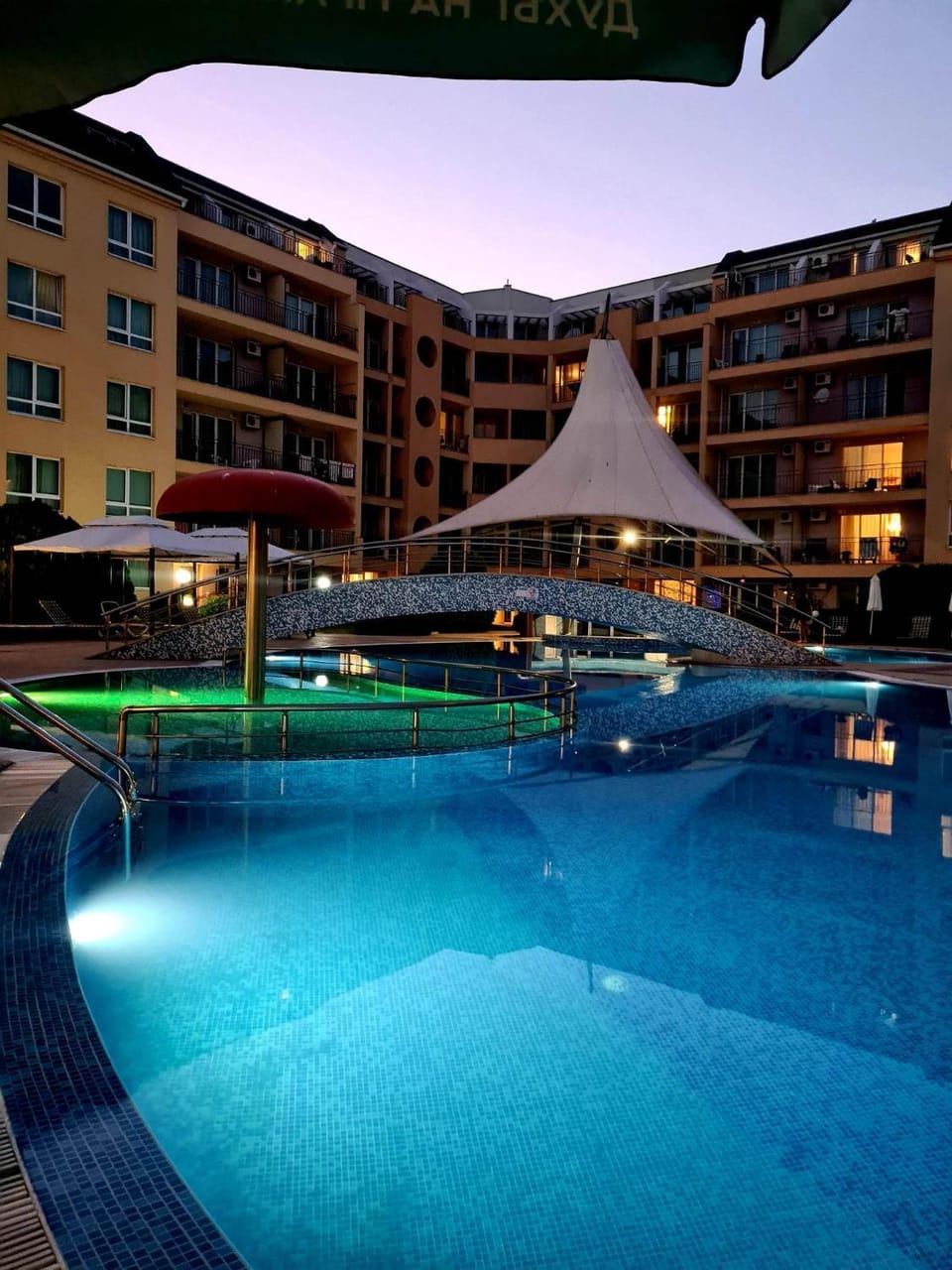 Тристаен просторен апартамент с две отделни спални Apartment hotel in Sunny Beach