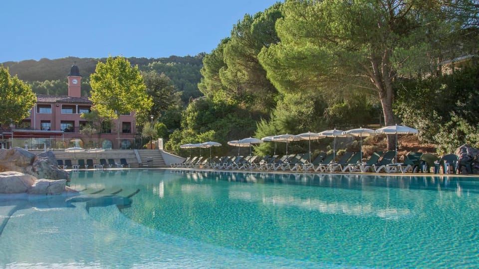 Pool view, Swimming pool