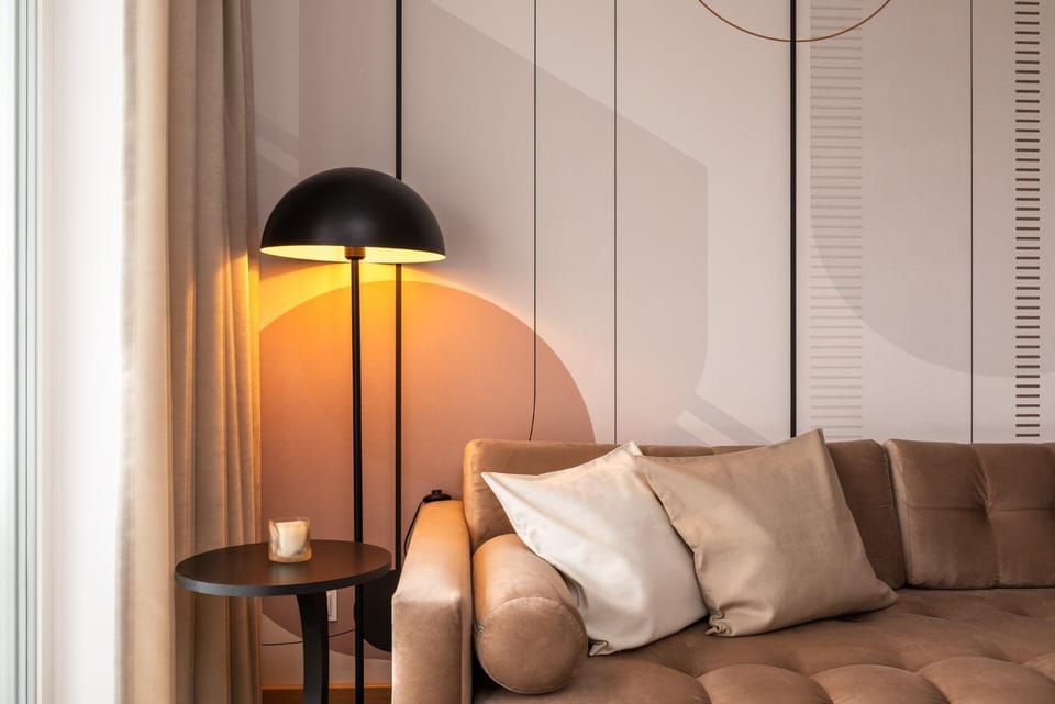 Bed, Living room, Photo of the whole room, Seating area