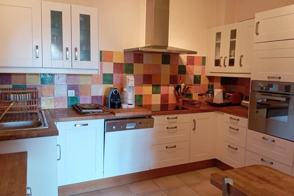 House with garden 10 min walk from the sea House in Saint-Raphael