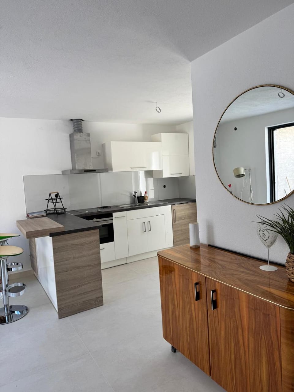 Kitchen or kitchenette, stove