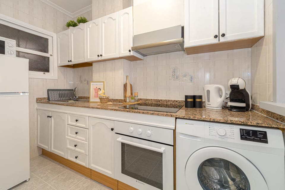 Sunny studio in city centre, free wifi, commun pool Apartment in Torrevieja