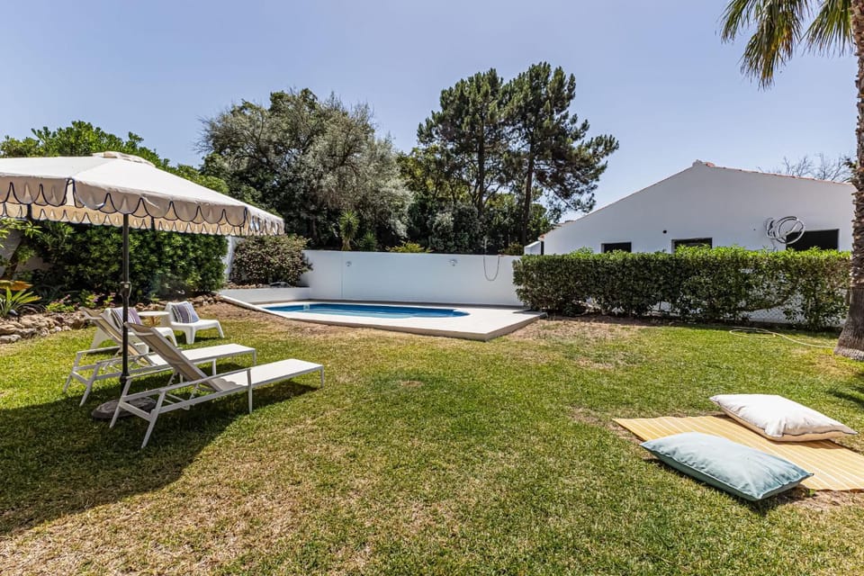 Patio, Garden, Garden view, Pool view, Swimming pool, sunbed
