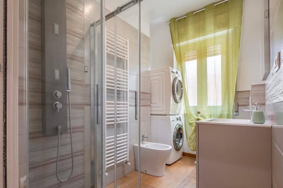 Bathroom, Living room