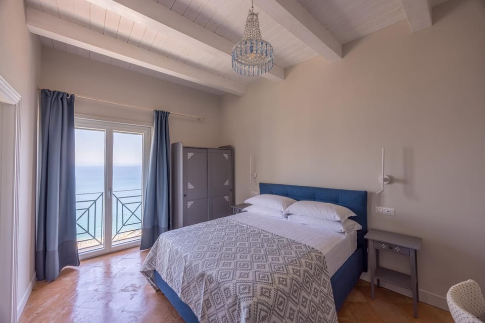 Bed, Photo of the whole room, Bedroom, Sea view, wardrobe