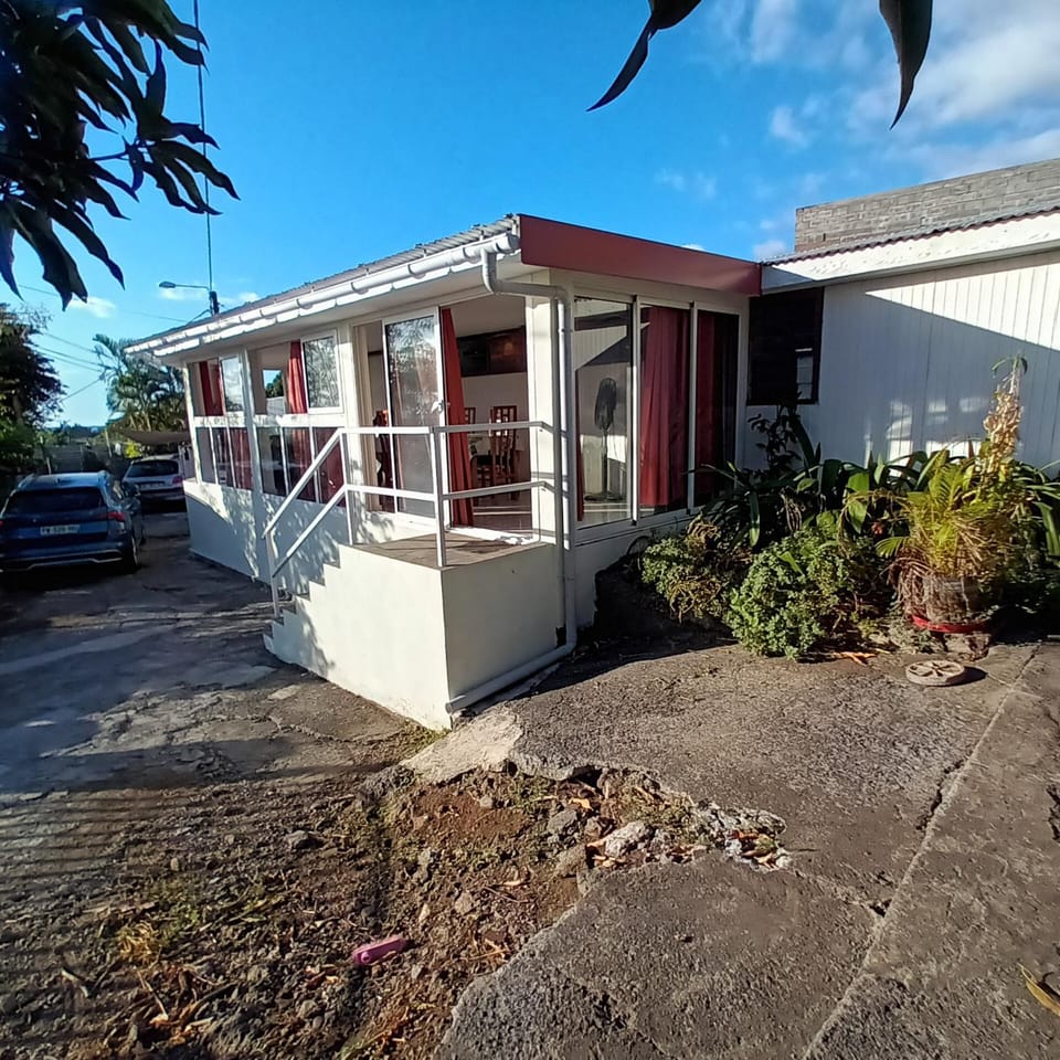 Property building, Street view