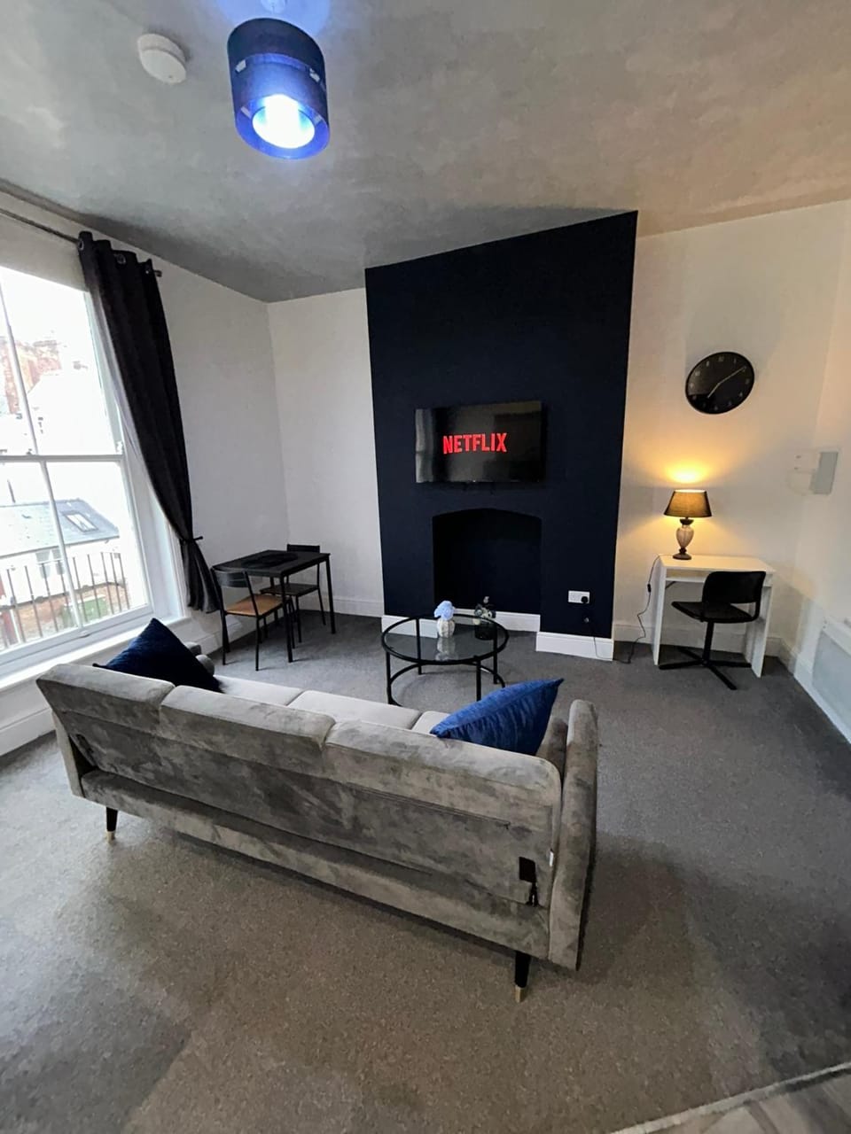 TV and multimedia, Living room, Seating area