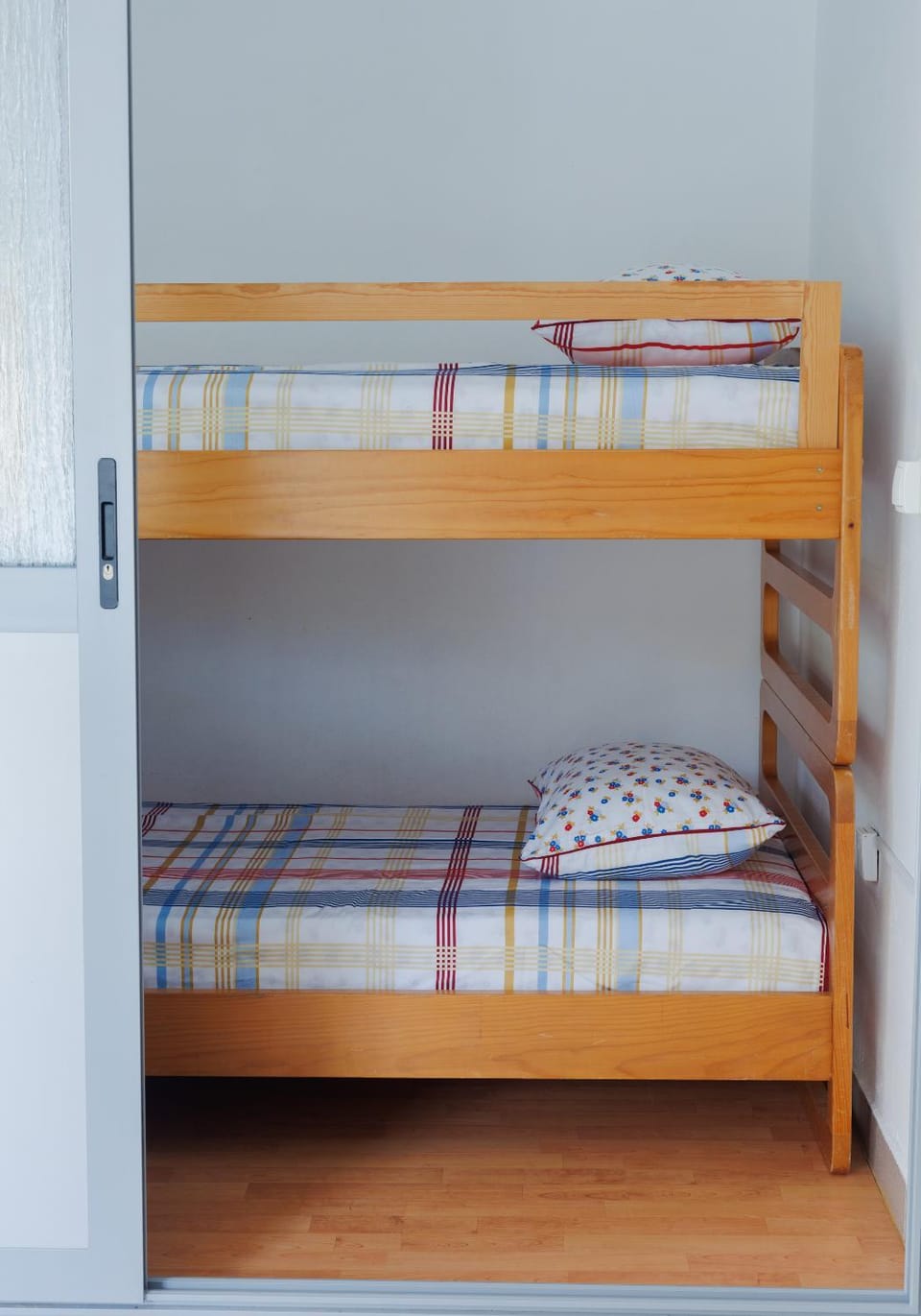 Bed, Bedroom, bunk bed