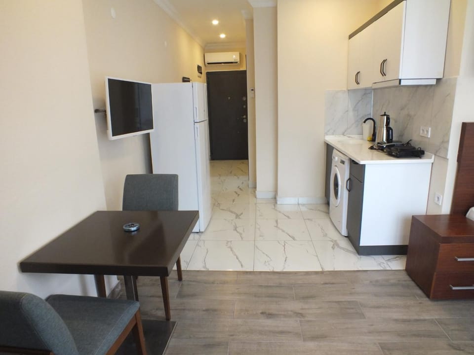 TV and multimedia, Kitchen or kitchenette, Seating area, Dining area
