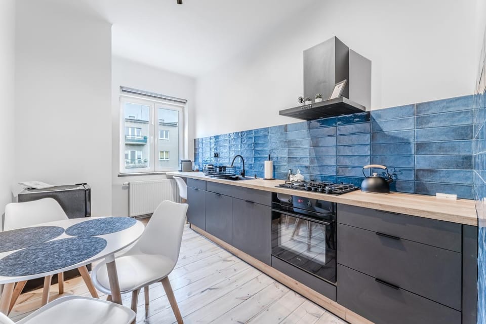 Kitchen or kitchenette, kitchen