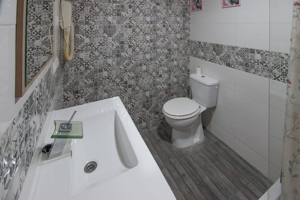 Toilet, Bathroom