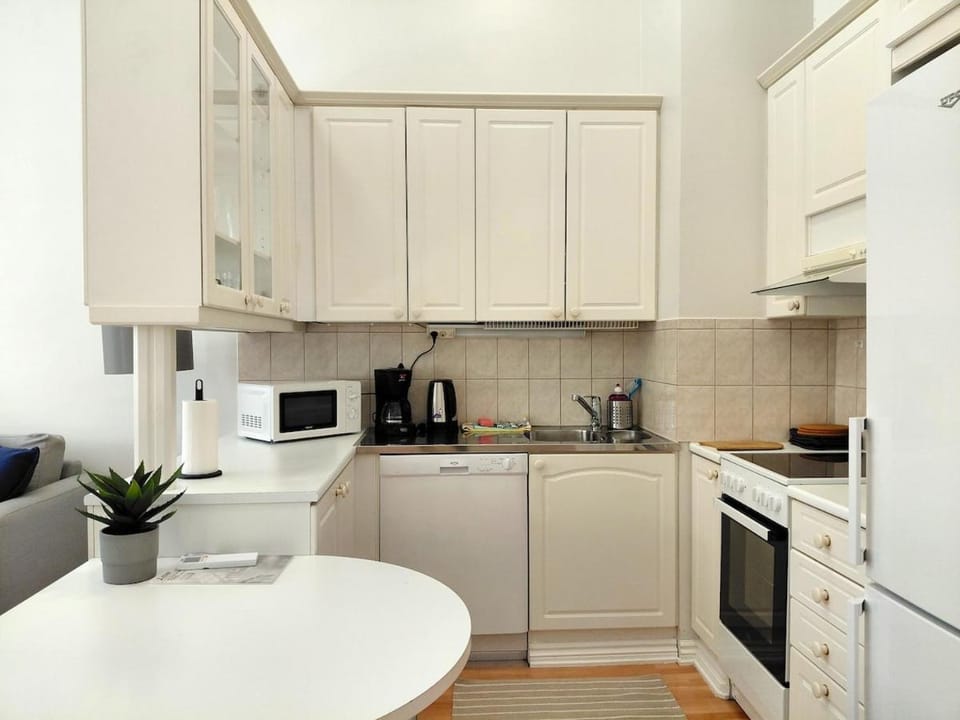 Kotimaailma Apartments - keskustaneliö - Hämeenkatu 2 Apartment in Finland
