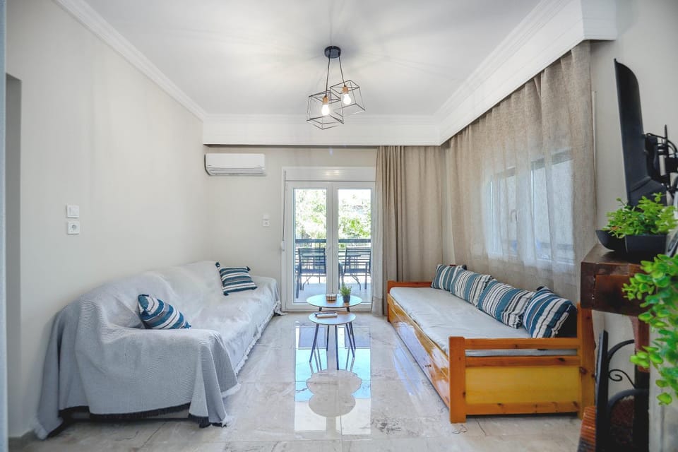 House 2BD Private Parking Next to Center House in Decentralized Administration of Macedonia and Thrace