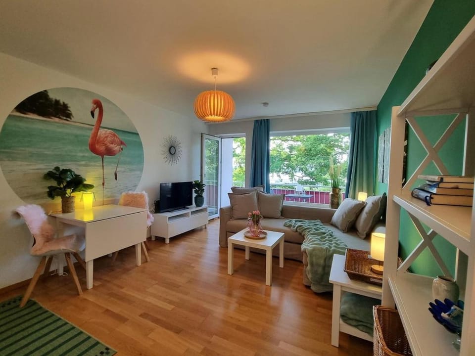 Living room, Seating area, Dining area, Evening entertainment