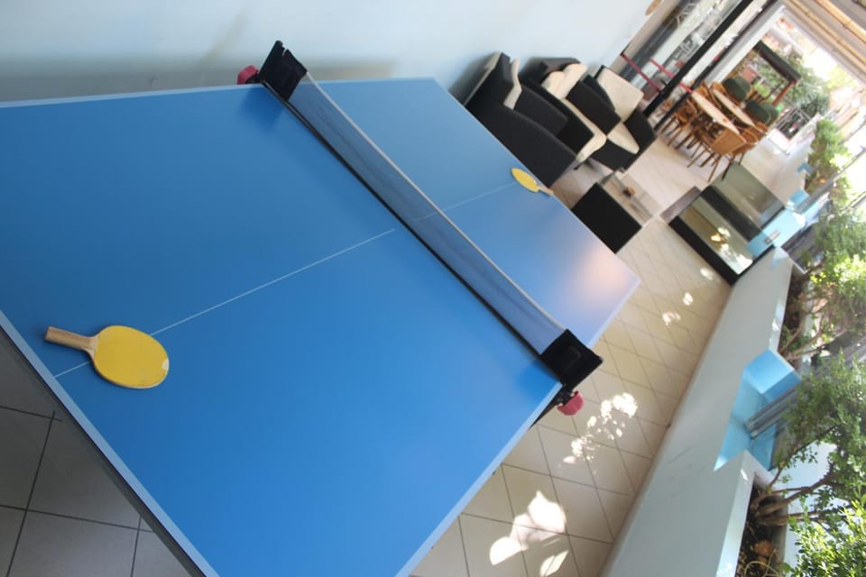Table tennis