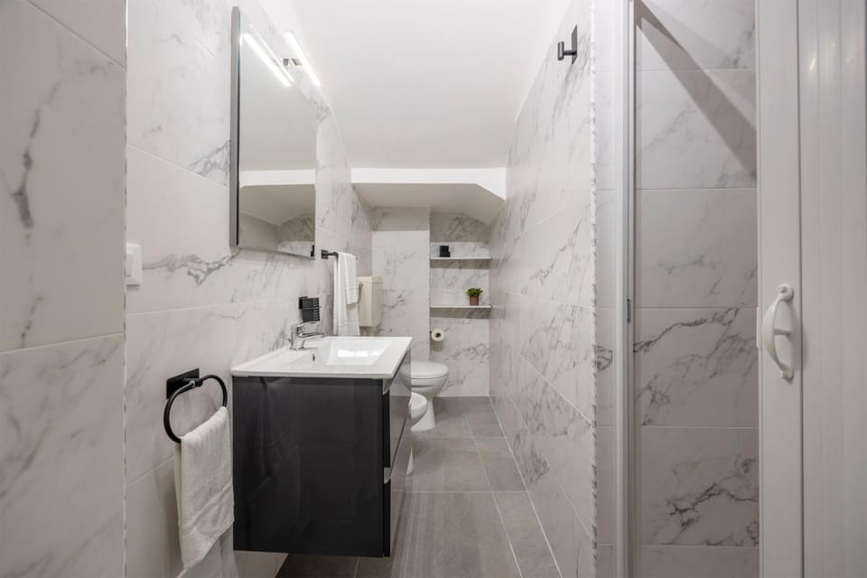 Bathroom, Living room