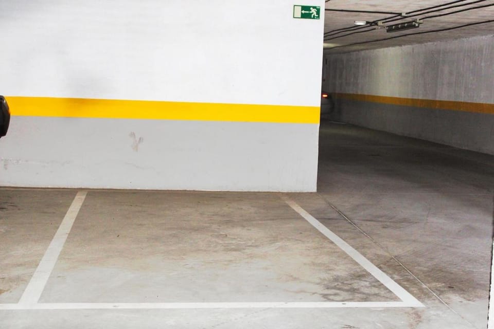 Infinity Madrid Sky deluxe 10 min Airport Apartment in Community of Madrid