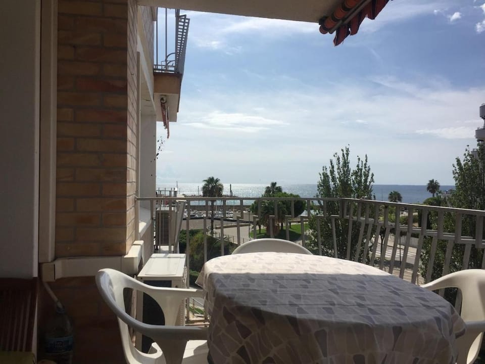 View (from property/room), Balcony/Terrace, Sea view