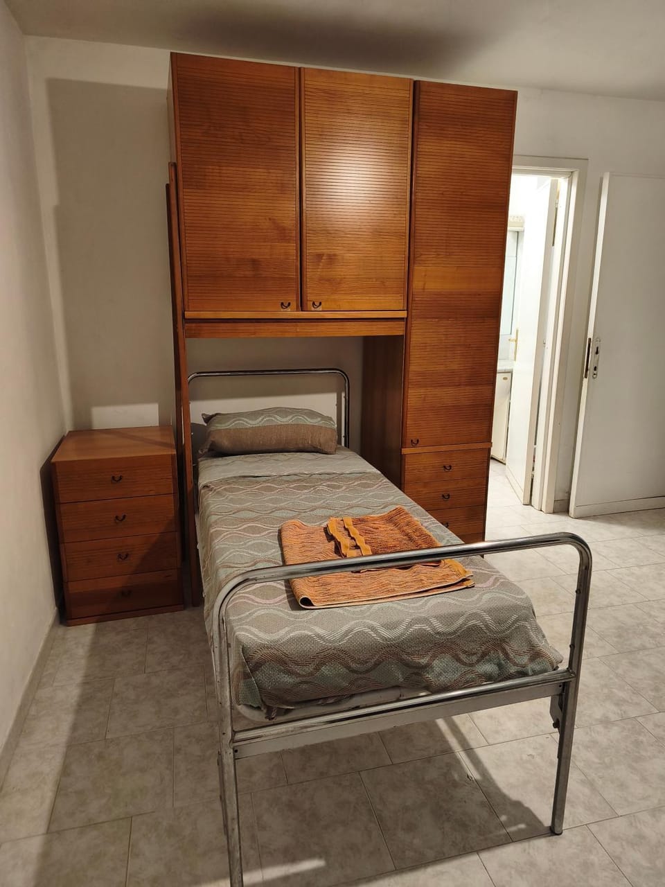 Stanza con Bagno Privato in appartamento condiviso Vacation rental in Rome