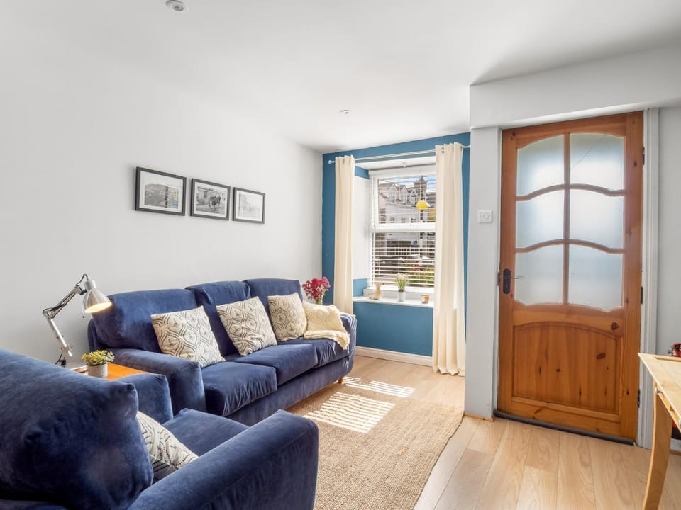 Communal lounge/ TV room, Living room