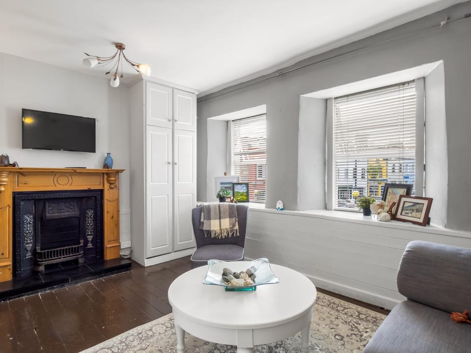Communal lounge/ TV room, Living room