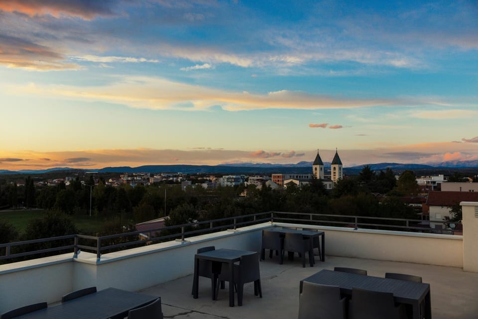 View (from property/room), Balcony/Terrace