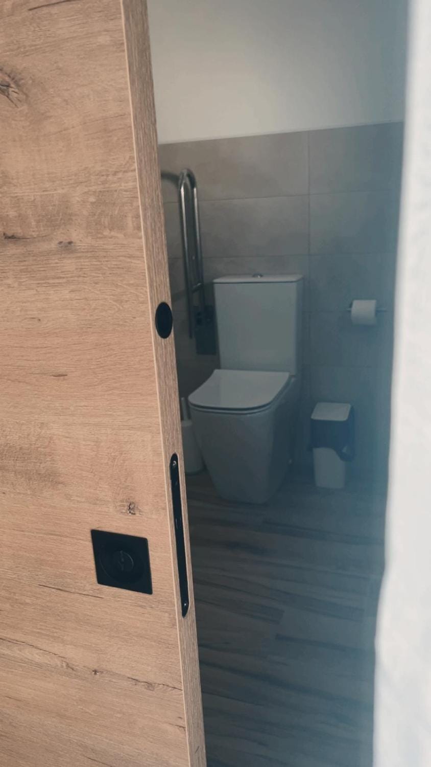 Toilet, Bathroom