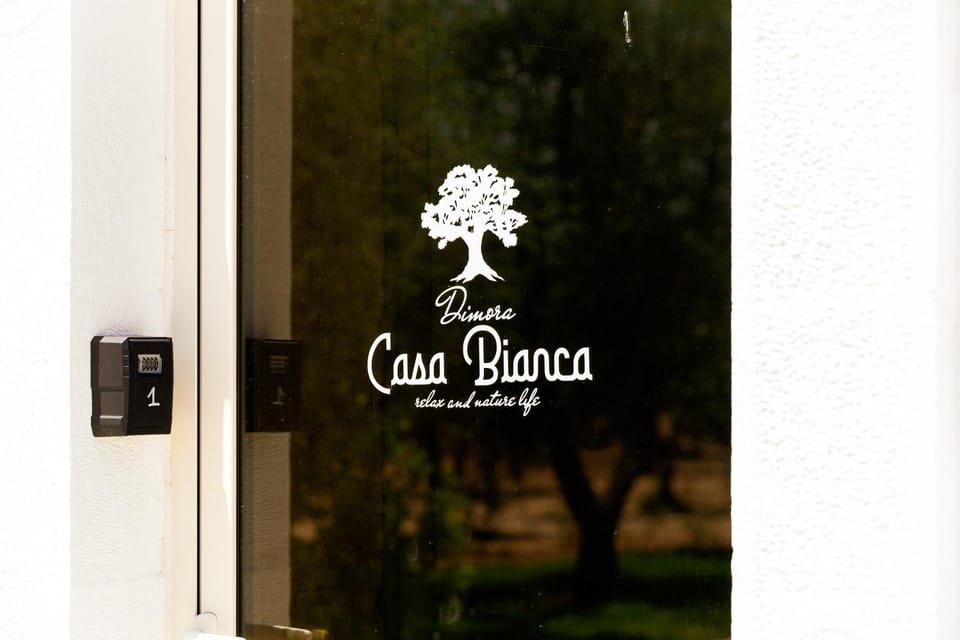 Agriturismo Dimora Casa Bianca Farm Stay in Apulia