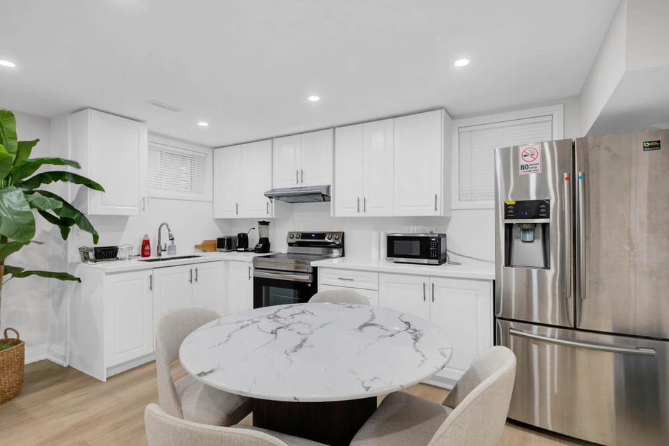 Your Luxurious Caledon Escape Apartment in Brampton