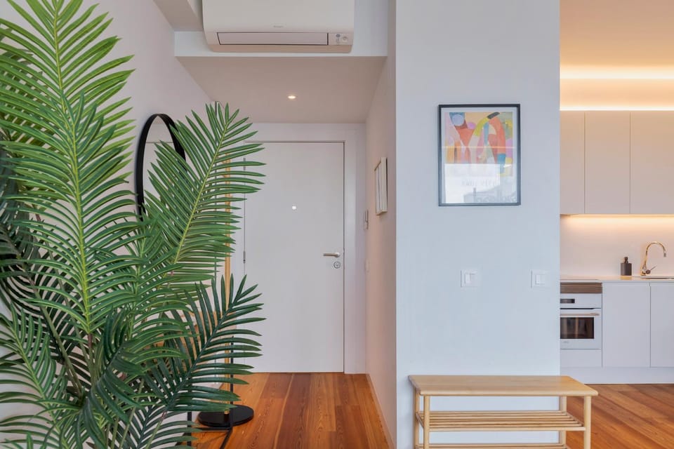 Kitchen or kitchenette, air conditioner