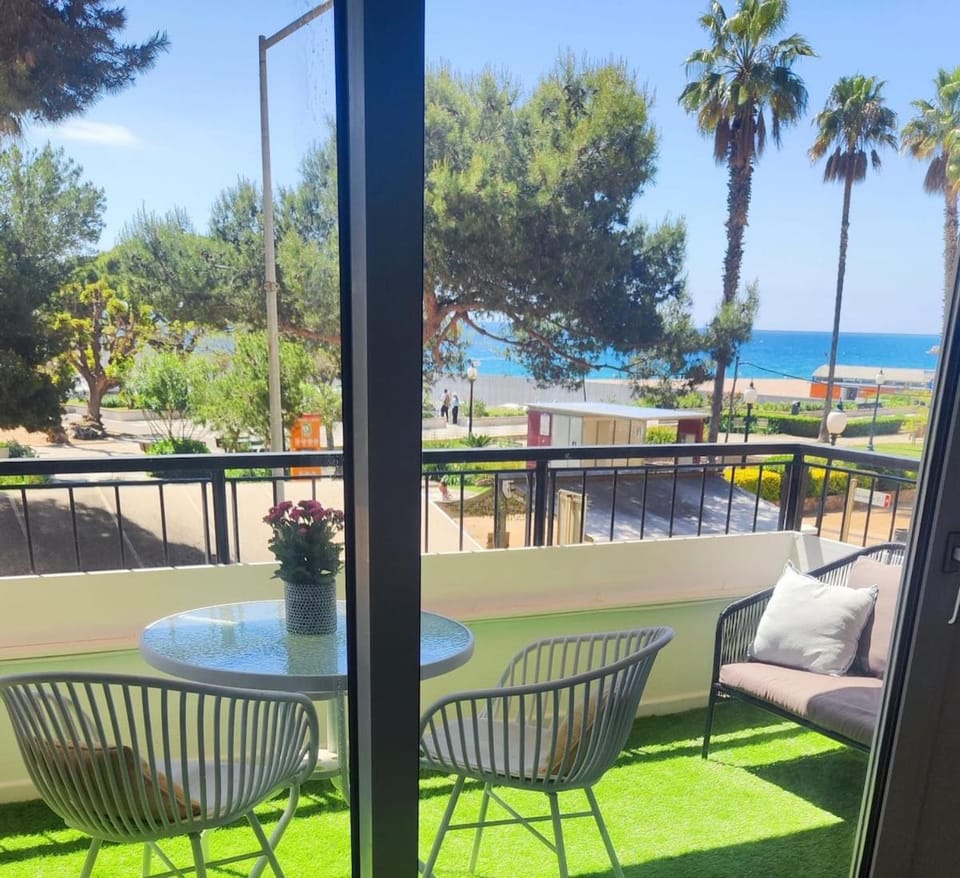 SeaHomes Vacations - Seafront Mediterranean Ap & PKG Apartment in Blanes