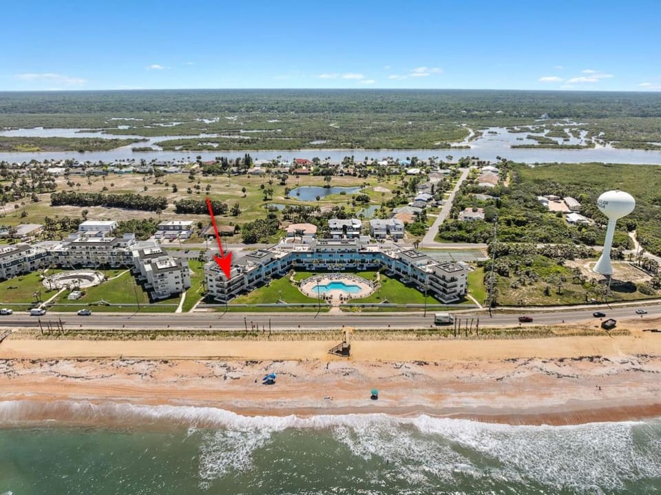 Property building, Bird's eye view, Beach, City view, Sea view, Location