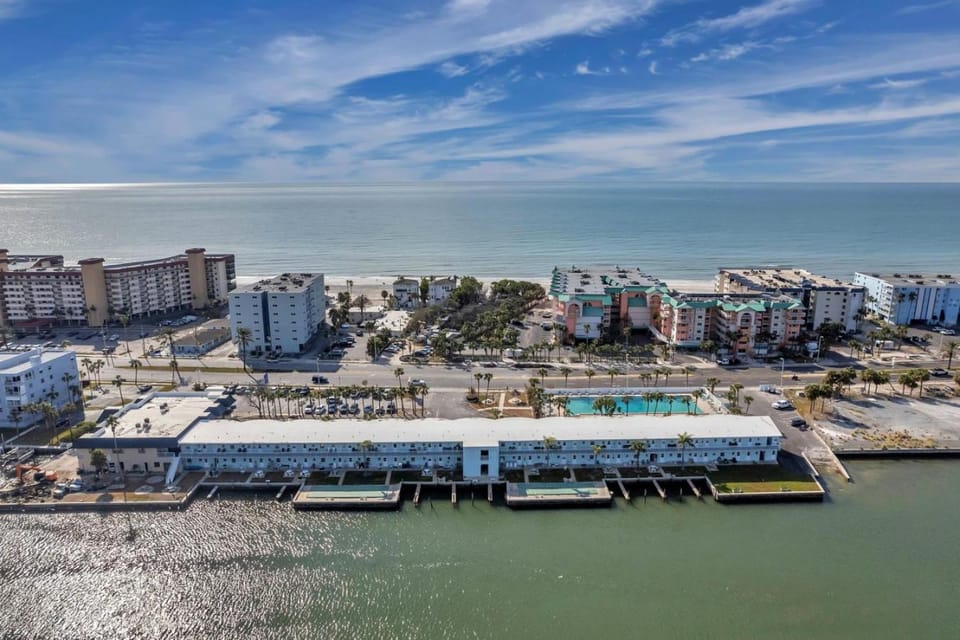Belleview Gulf Condo 381 House in Redington Shores
