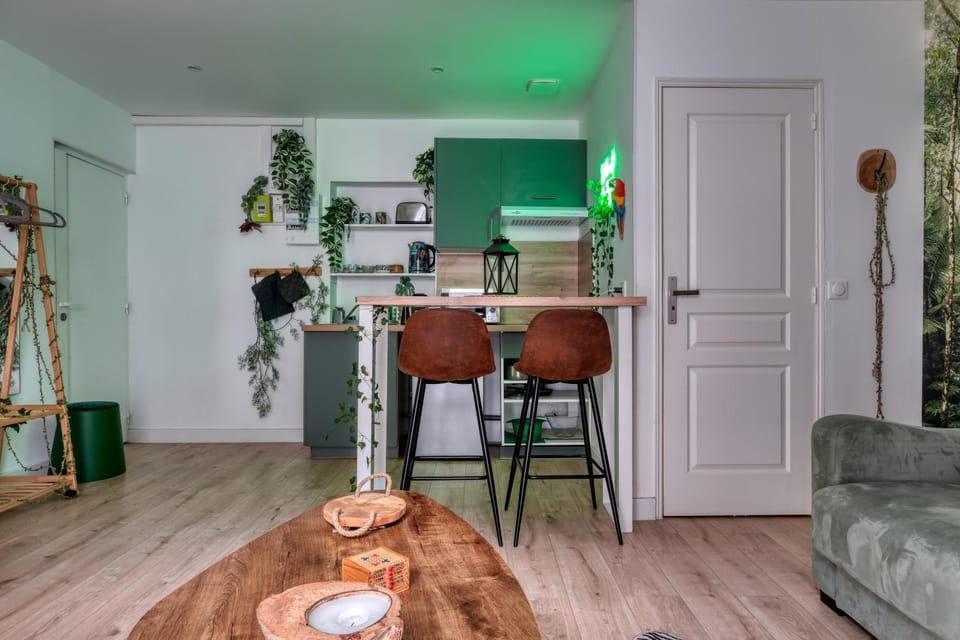Kitchen or kitchenette, Living room, Dining area