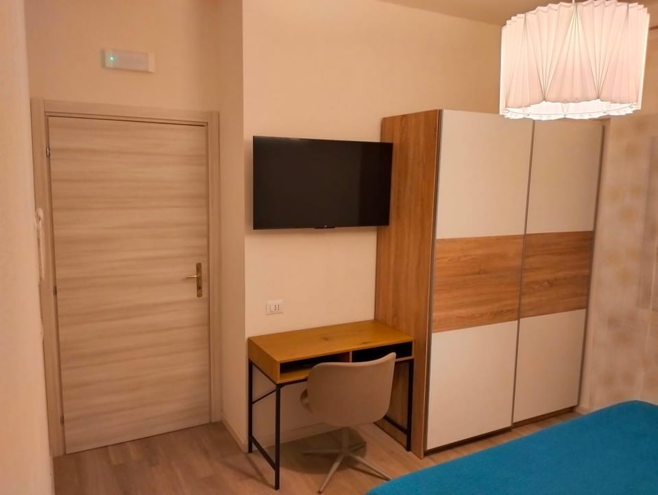 TV and multimedia, wardrobe