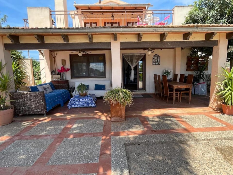 Alegrias super nice villa just 7km to downtown Villa in Raiguer