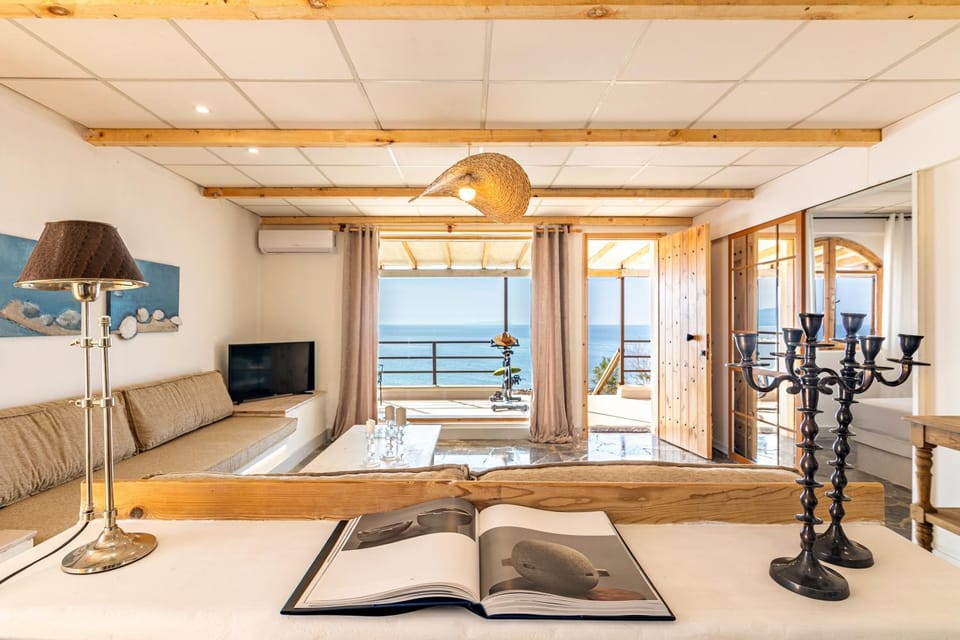 Living room, Photo of the whole room, Seating area, Sea view