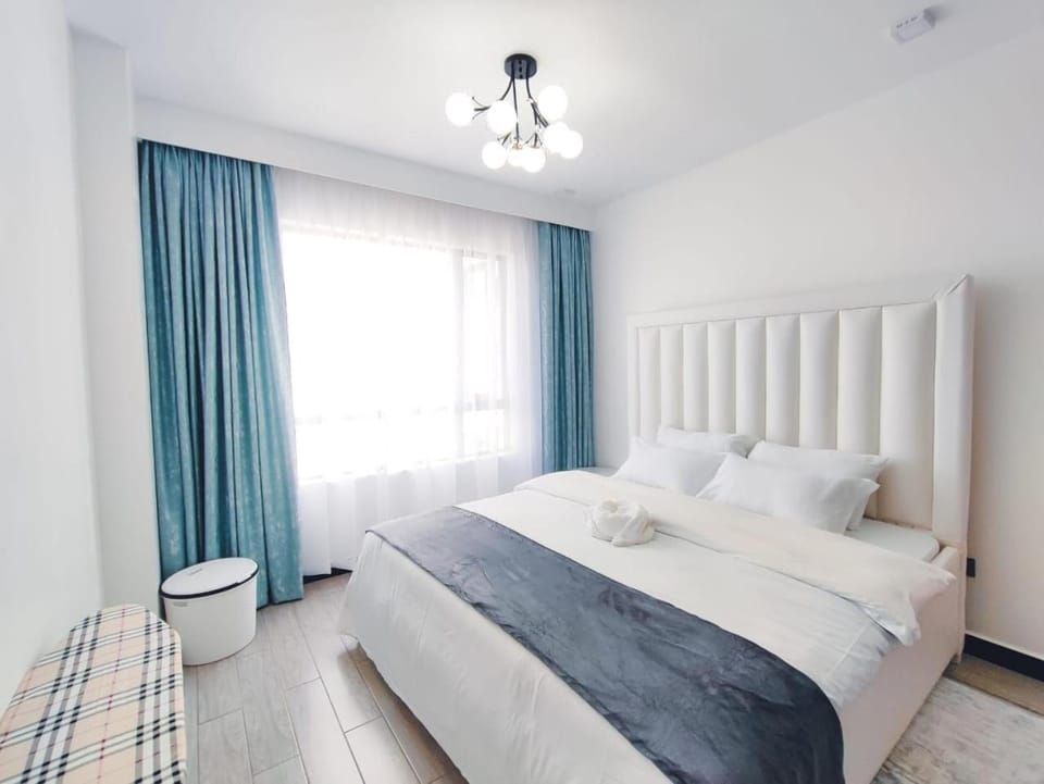 executive catchy two bedroom with `unbeatable city scenic views and swimming pool and well equipped gym and ample parking space and unbeatable city scenic views Apartment in Nairobi County