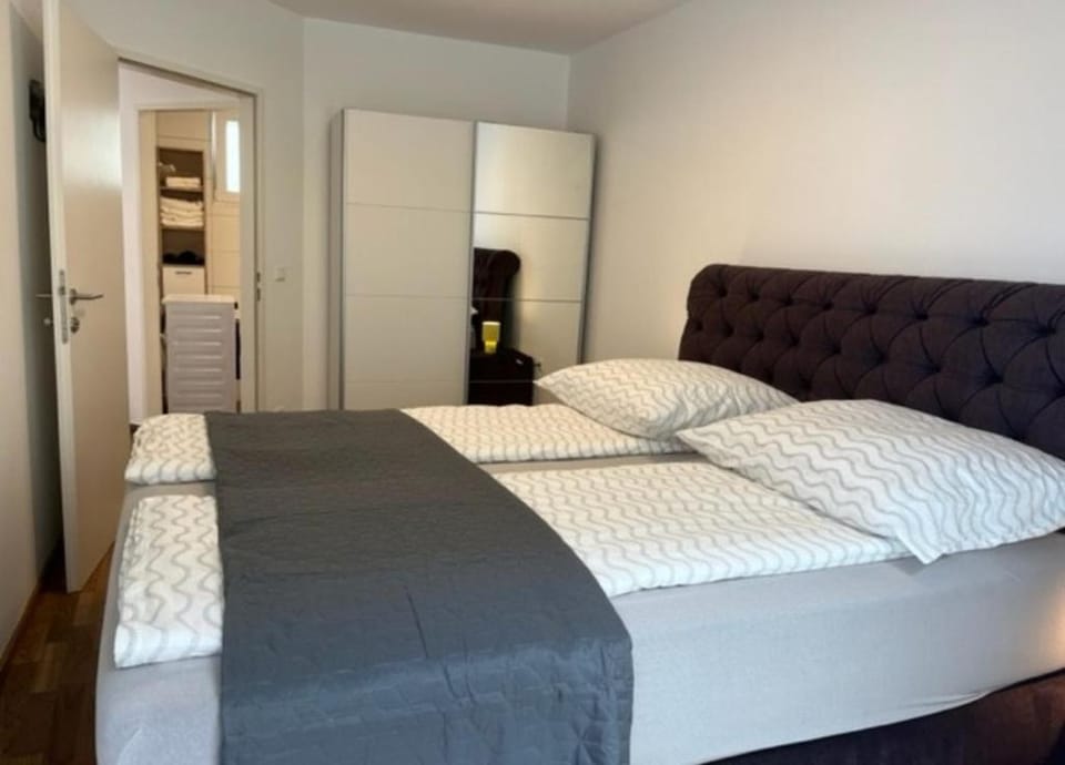 Ferienwohnung Alpenblick Apartment in Innsbruck