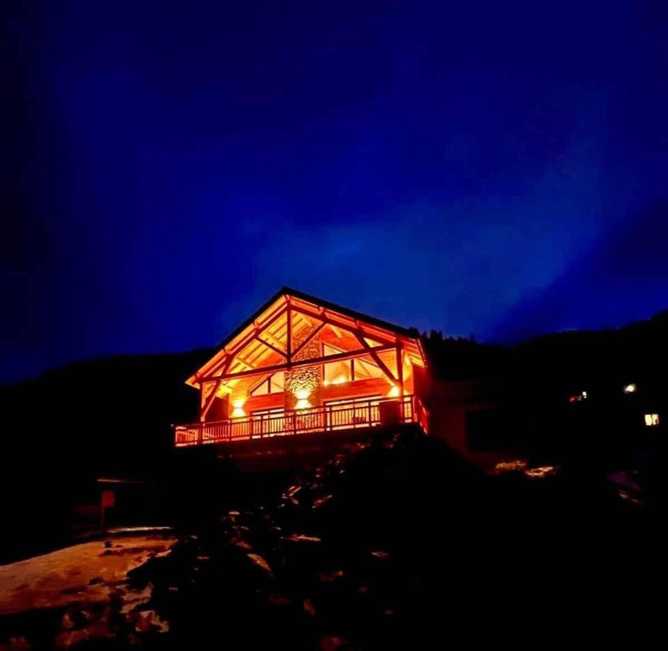 Chalet du Cerf Chalet in Provence-Alpes-Côte d'Azur