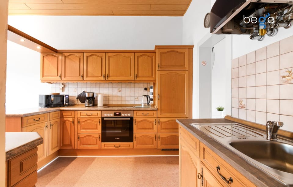 Kitchen or kitchenette, toaster